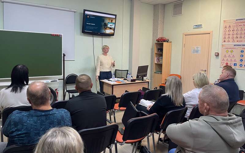 Как проверить шины перед поездкой: давление, износ и сезонная замена