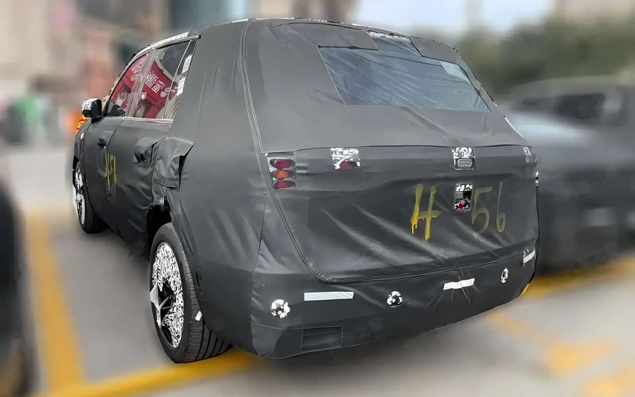 Geely Starship 8 заметили на испытаниях: кроссовер будет крупнее EX5
