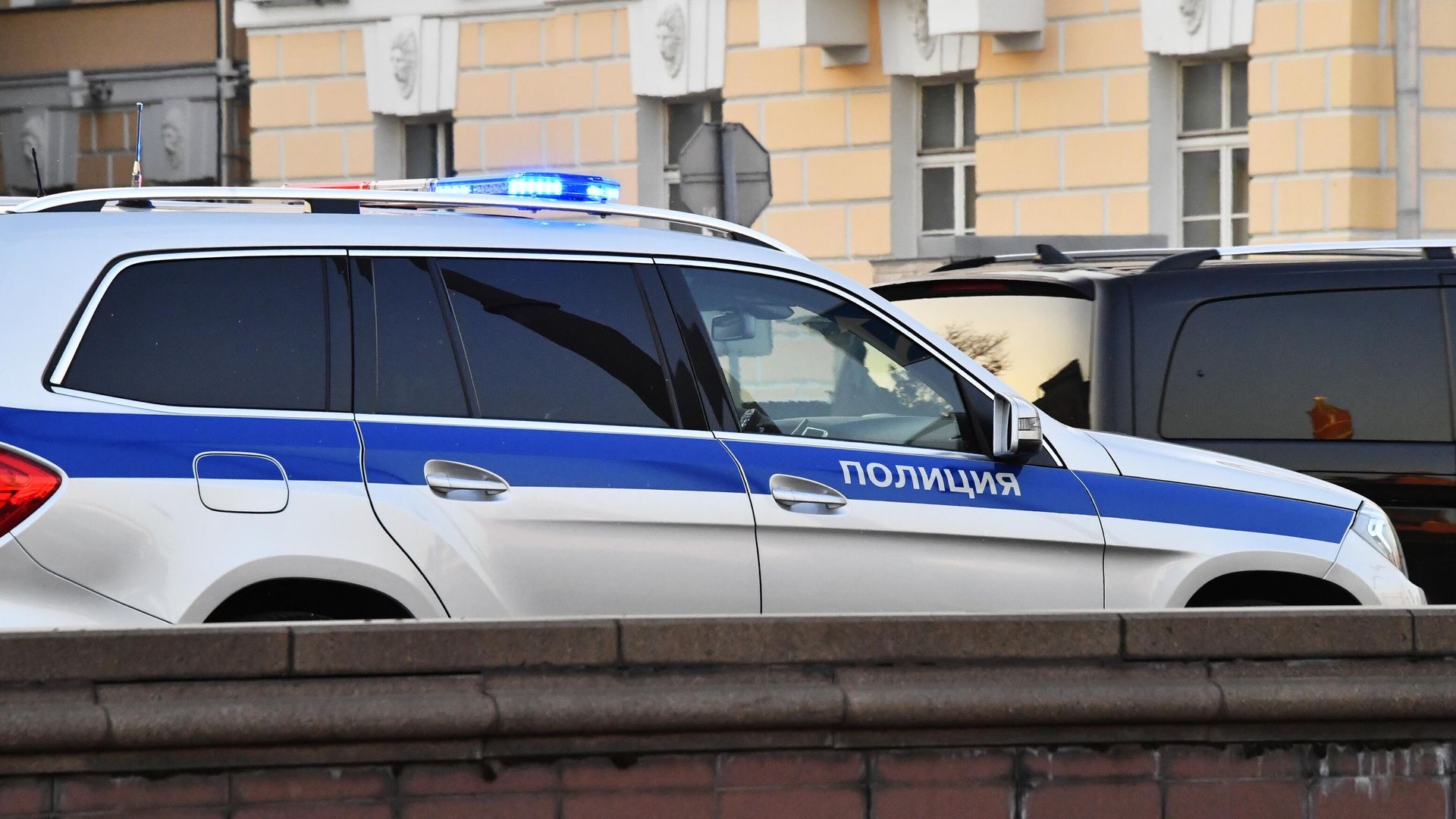 Домработницу в Москве заподозрили в краже 155 золотых слитков