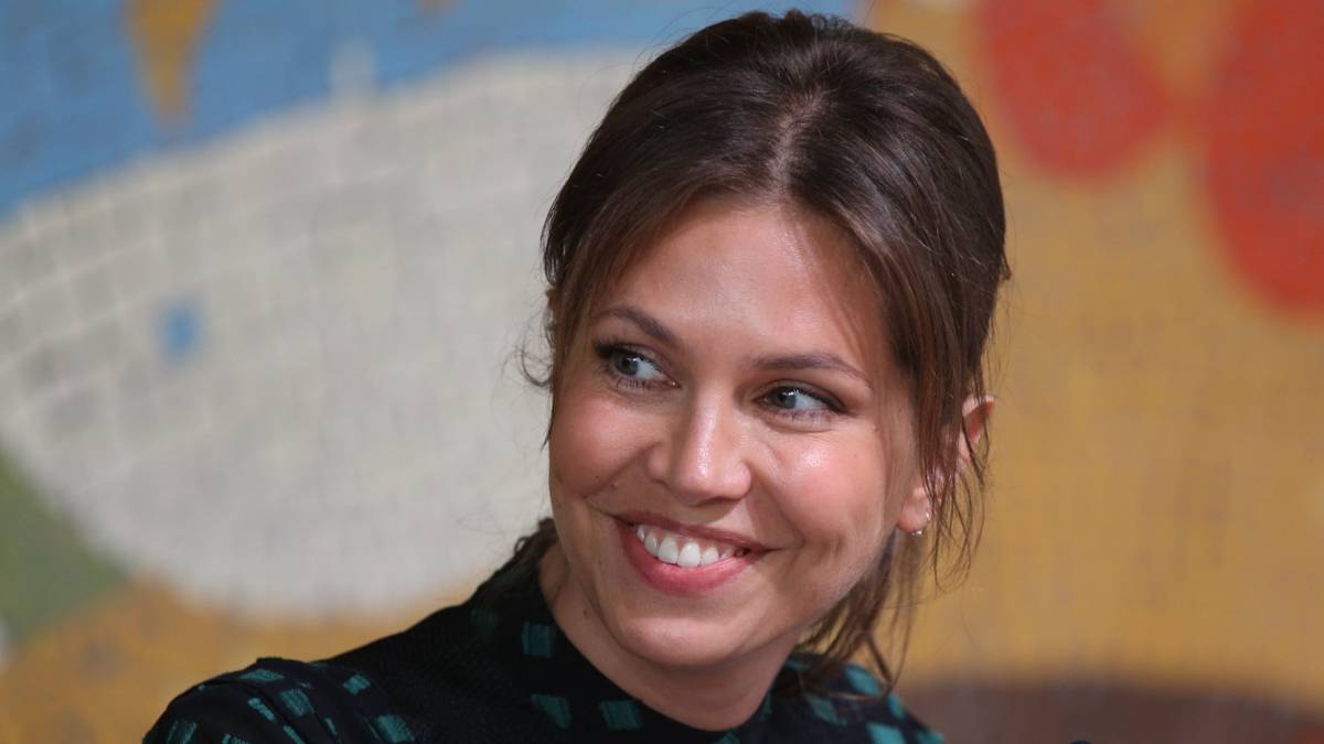 Дарья Жукова вышла в свет с 13-летней дочерью Леей