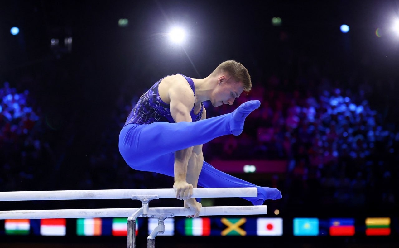 Даниел Маринов завоевал бронзу чемпионата мира на параллельных брусьях