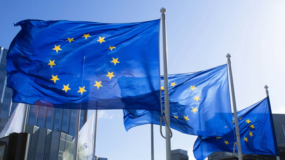Страны ЕС высвободят 42,6 млн баррелей нефти и нефтепродуктов