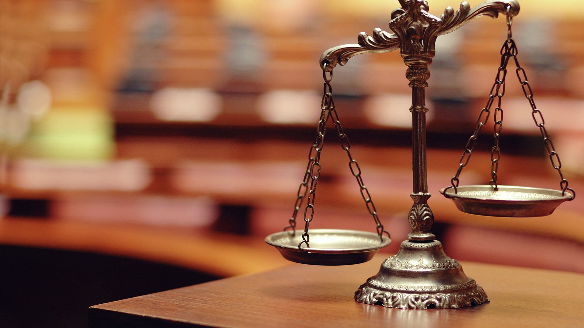 Суд приговорил двух жителей Мелитополя к 23 и 24 годам за взрывы в 2022 году