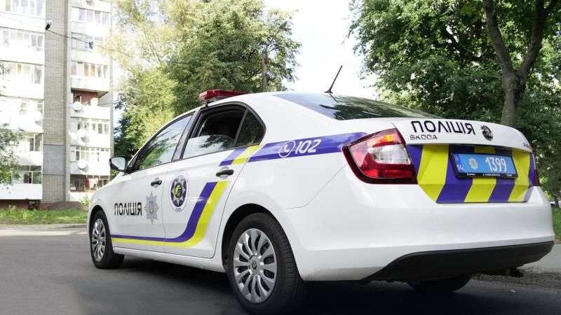 В центре Кропивницкого мужчина с автоматом и гранатами устроил стрельбу