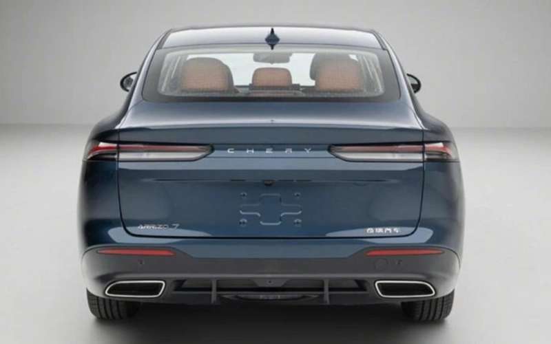 Chery готовит к продажам новый Arrizo 7 с бензиновым мотором и гибридной установкой