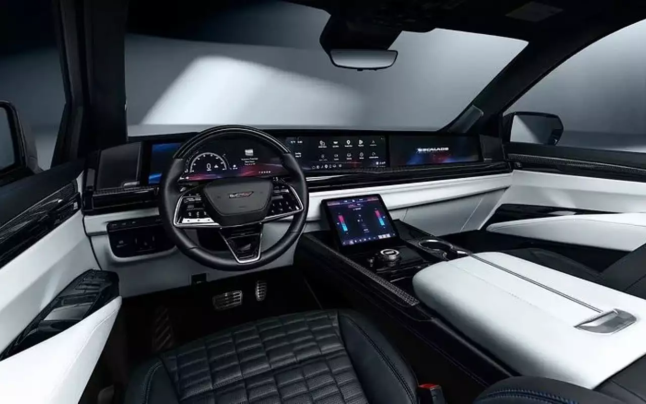 Cadillac выпустит 252 юбилейных Escalade-V с индивидуальными VIN