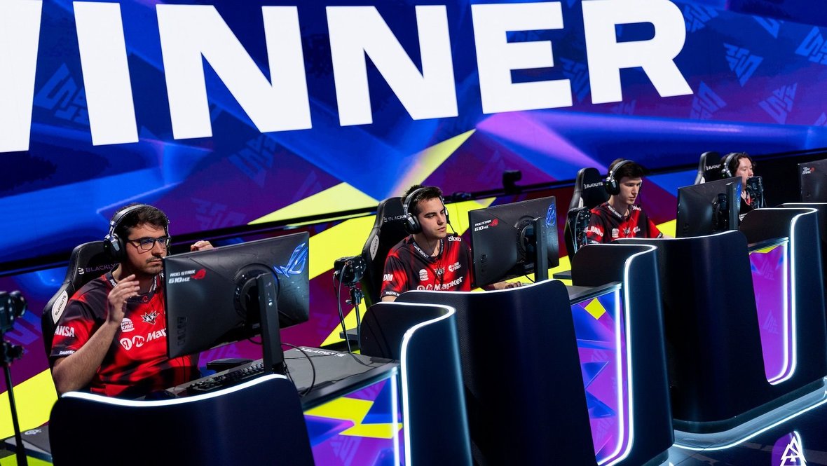 Team Yandex выиграла BLAST Slam VIII по Dota 2