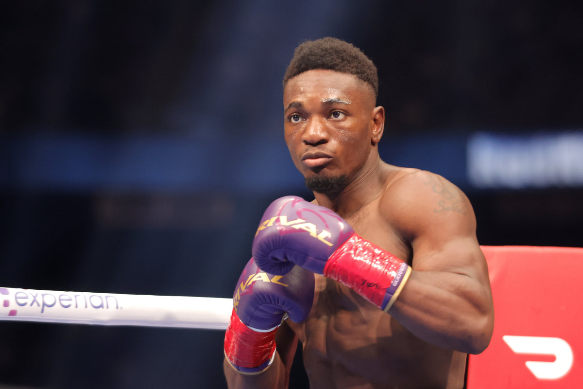 Сауль Альварес и Кристиан Мбилли проведут бой за титул WBC
