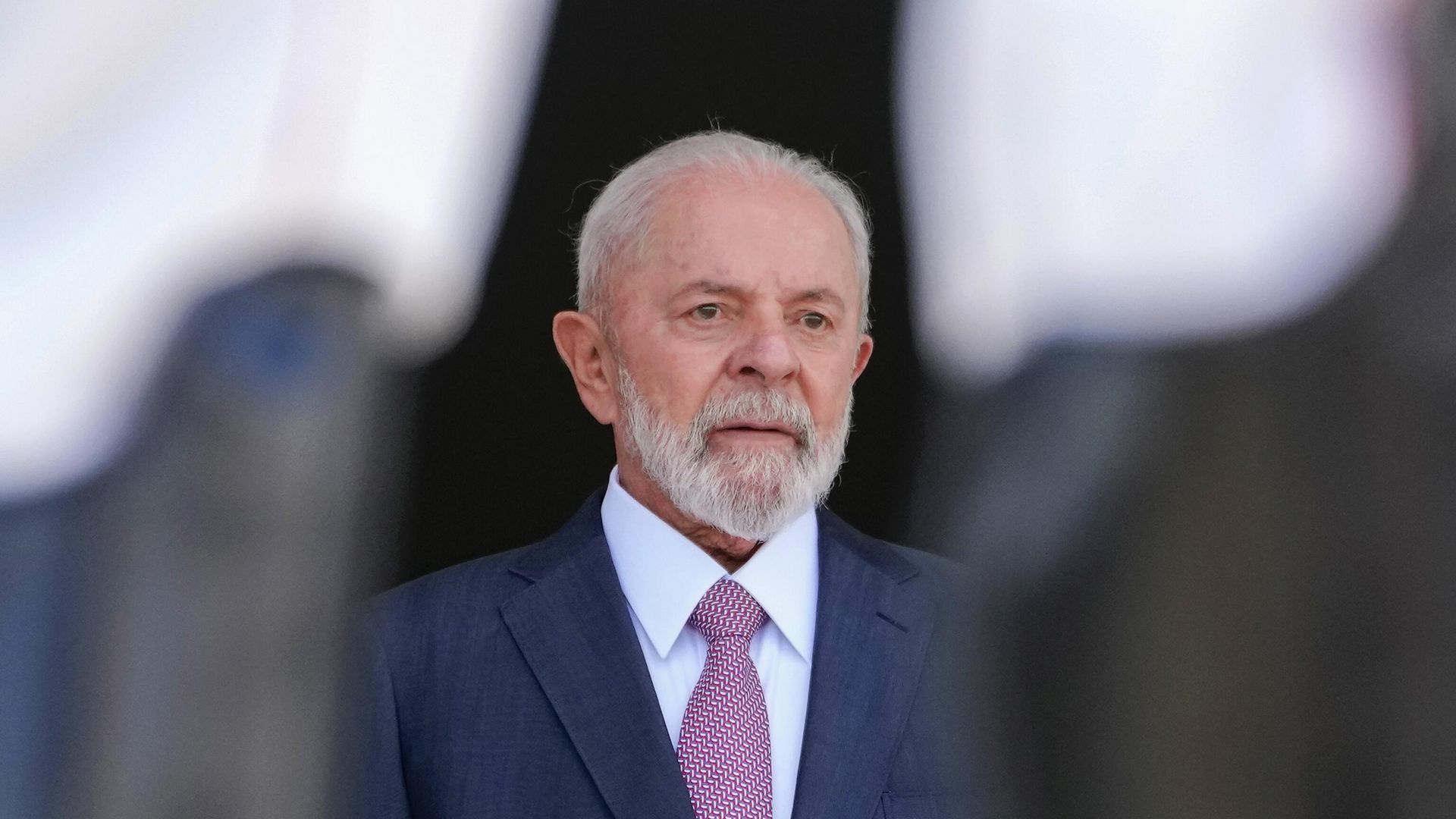 В Бразилии продлили голосование на выборах президента на два часа