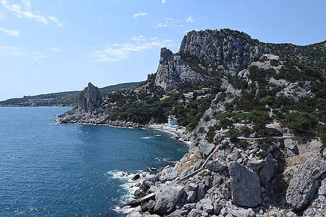 Алупка стала самым бюджетным направлением для отдыха в октябре 2026 года