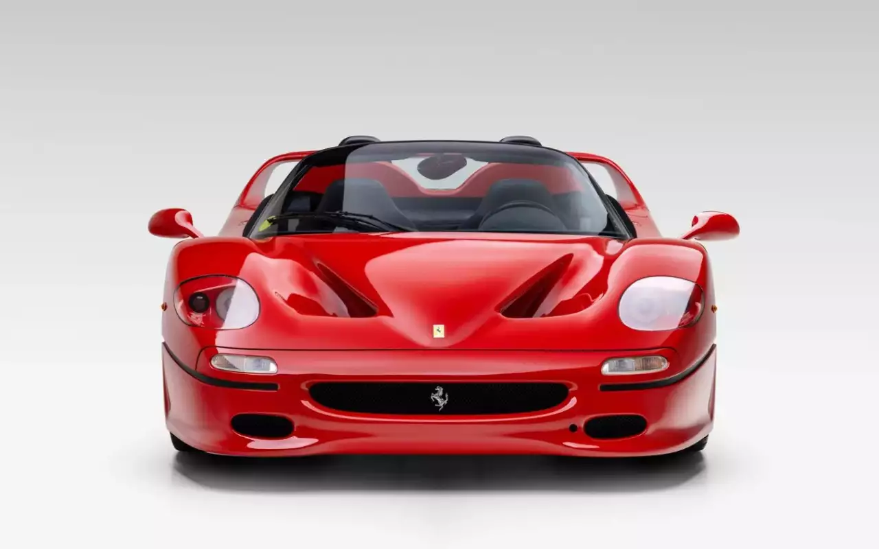 Ferrari F50 с пробегом 171 км выставят на торги более чем за  млн
