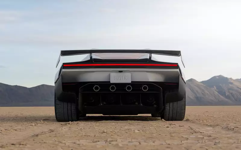 Tesla показала новый Roadster с реактивными микродвигателями и прыжками