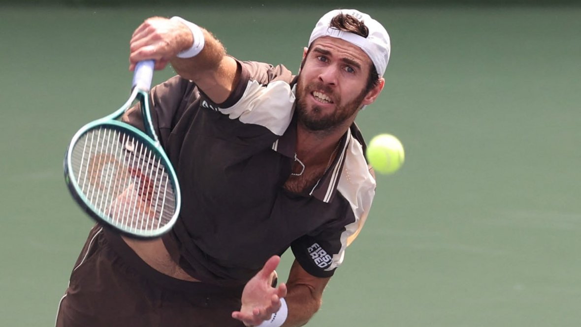 Карен Хачанов вышел в четвертый круг турнира ATP 1000 в Шанхае