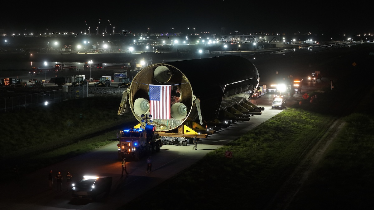 Starship 40 вернулся на базу SpaceX после приводнения в Индийском океане