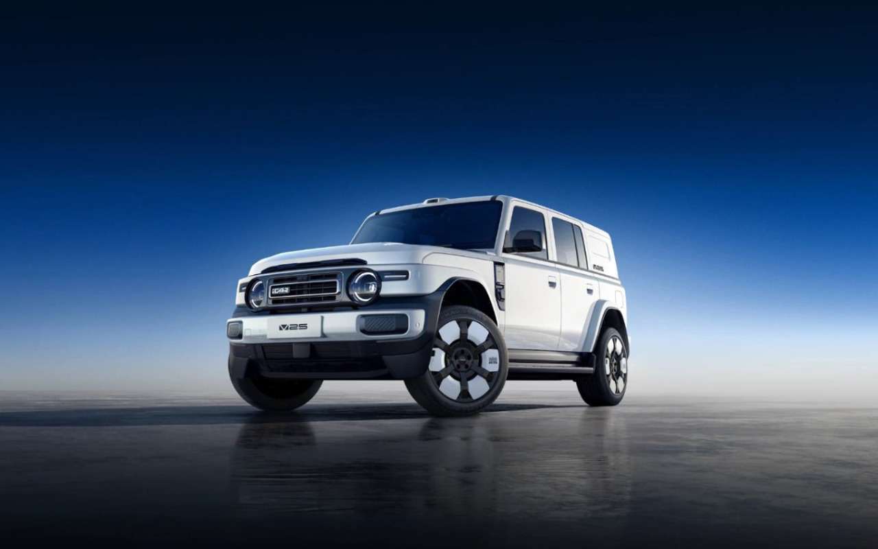 Китайский iCAR V25: цены, оснащение и характеристики нового кроссовера
