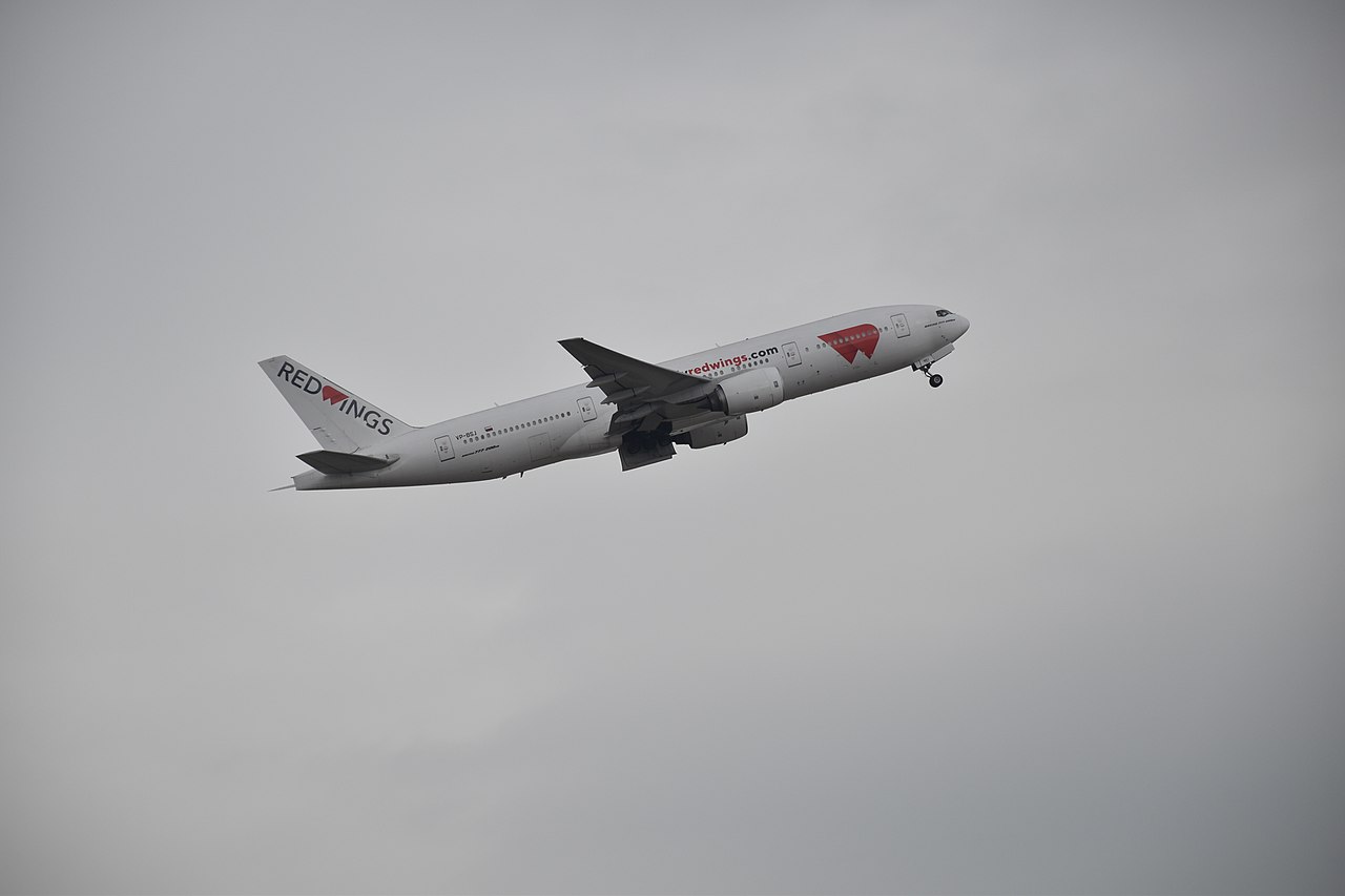 Red Wings приостанавливает эксплуатацию Boeing 777-200