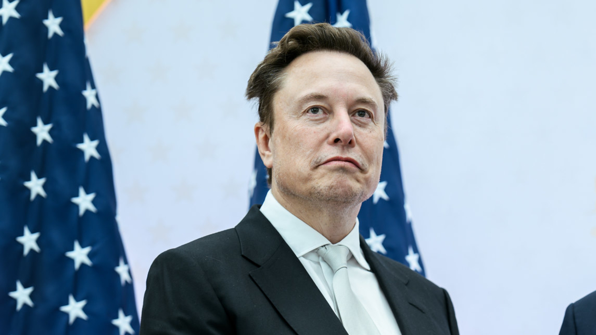 Илон Маск пообещал подарить американским детям акции SpaceX в 2027 году