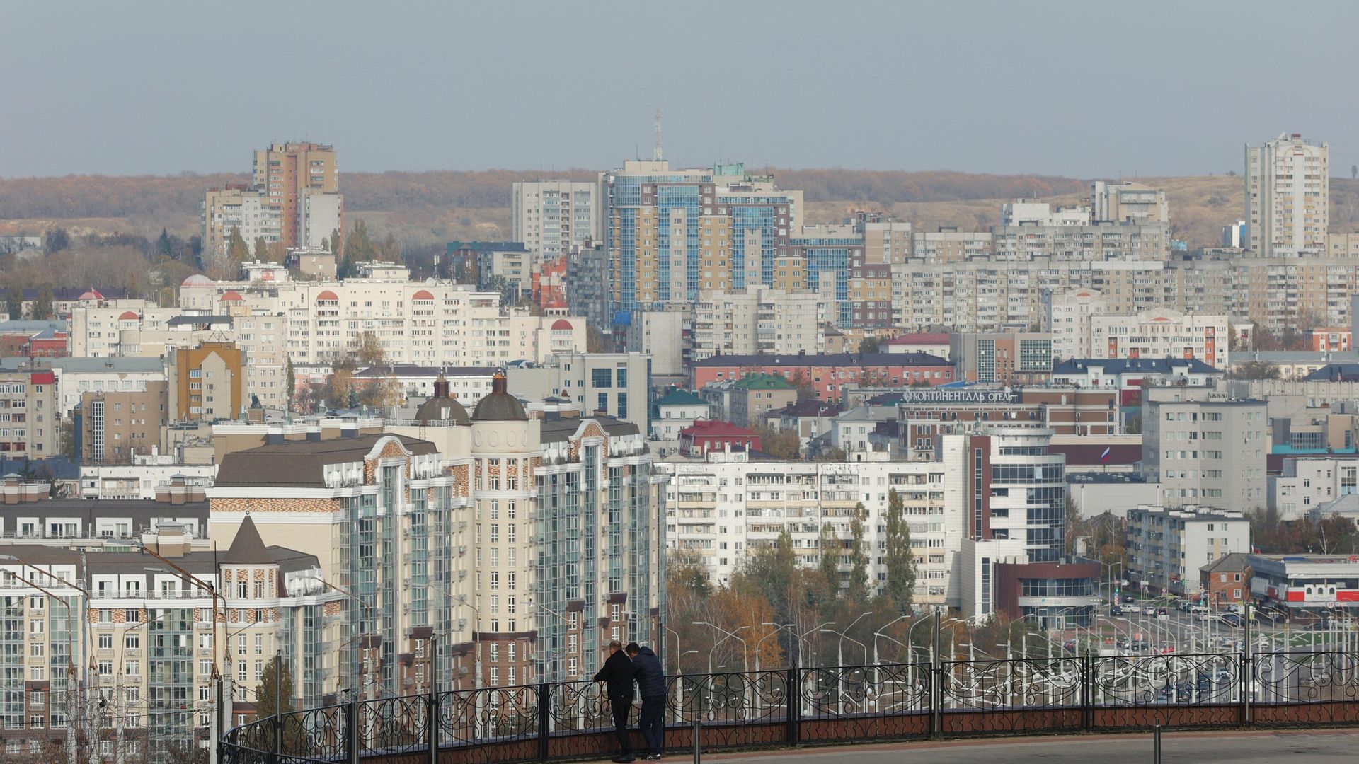 После ночной атаки на Белгород 53 человека разместились в ПВР