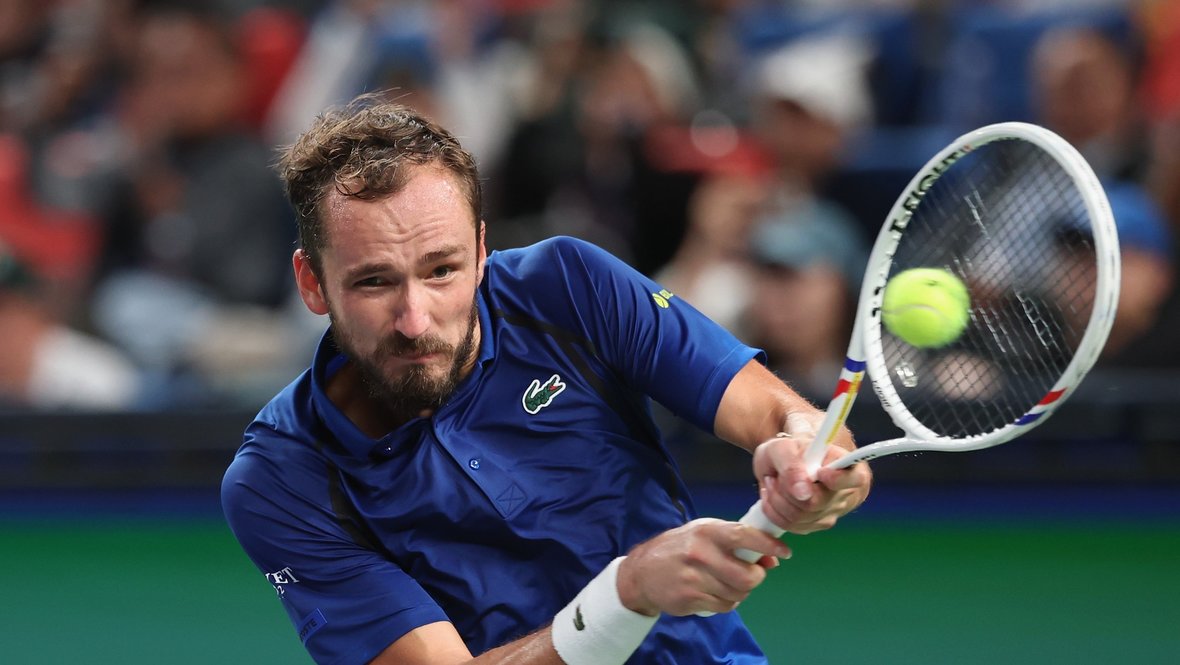 Медведев сохранил пятое место в обновленном рейтинге ATP
