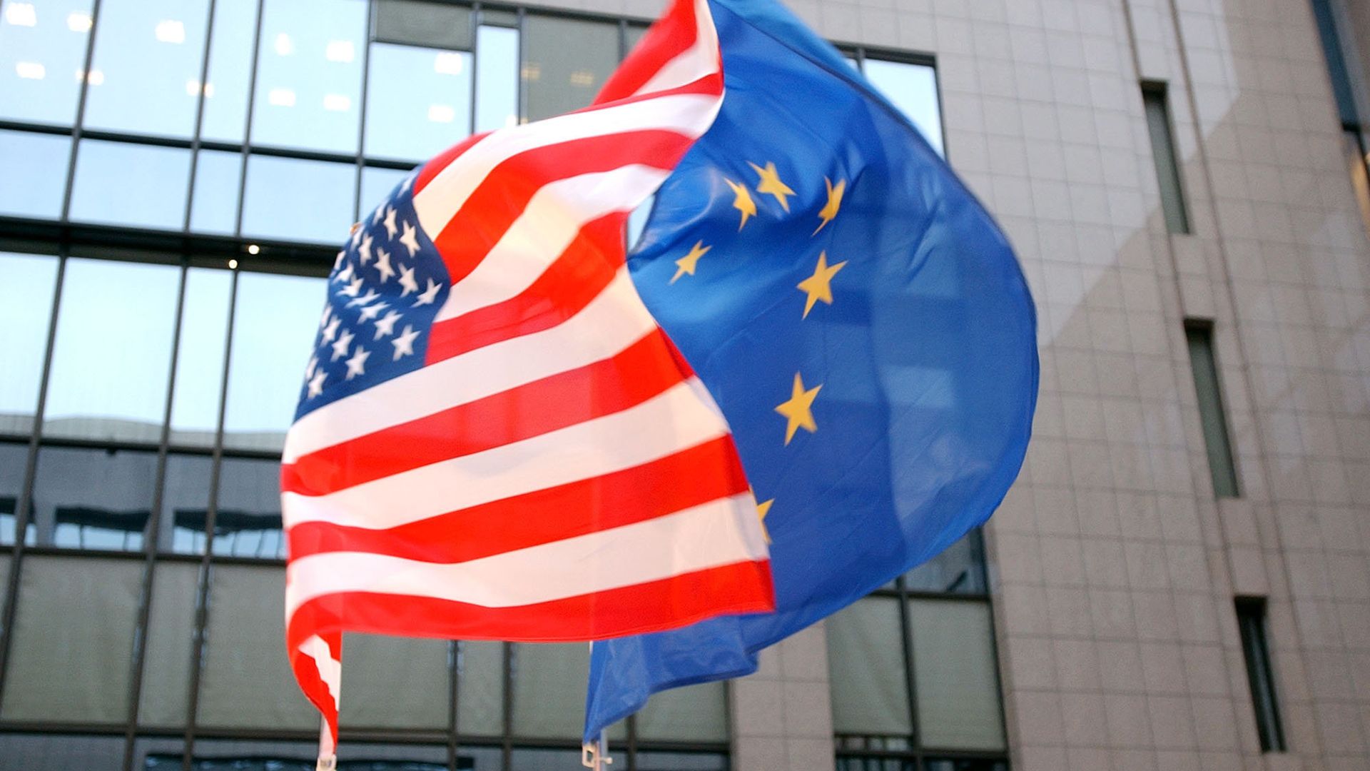 Посол США предупредил ЕС об ответных мерах из-за ограничений для американских компаний