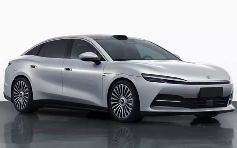 Новый BYD Han получил радикально переработанный дизайн и до 707 л.с.