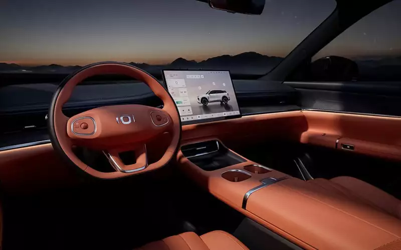 В Китае начались продажи обновлённого гибридного кроссовера Changan Nevo Q07