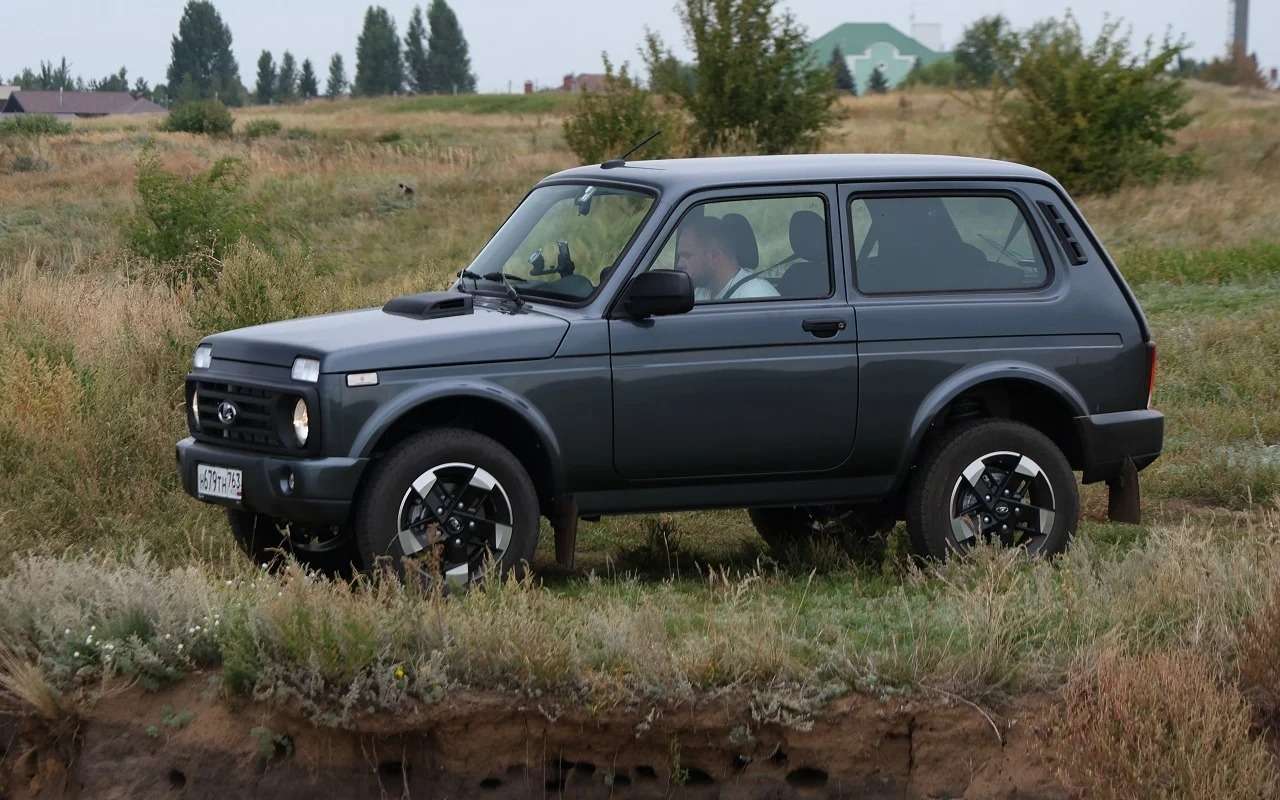 Спрос на Lada Niva Legend с новым двигателем превысил ожидания дилеров