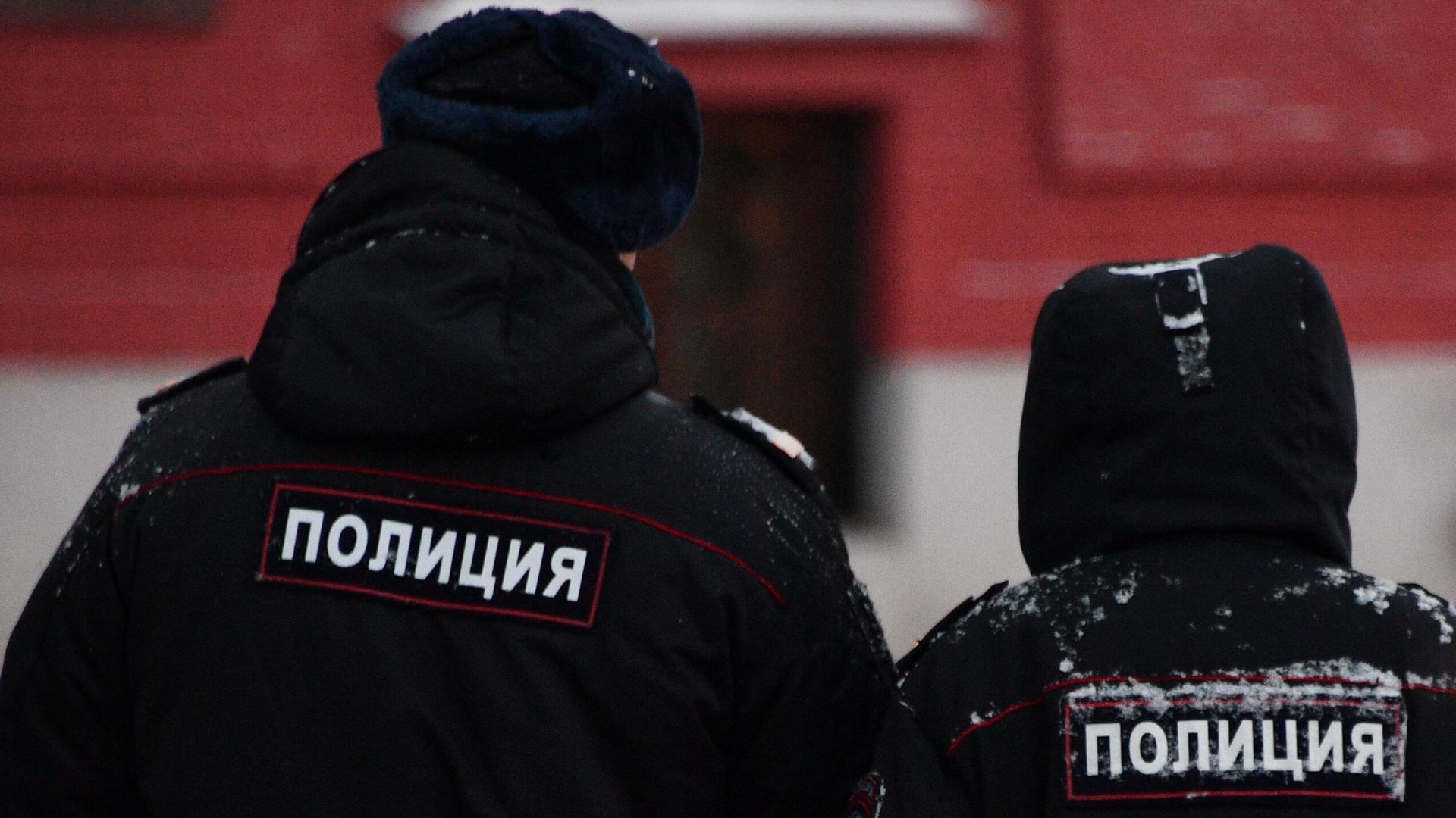В Ивантеевке пьяный мужчина проник в школу и распылил огнетушитель на росгвардейцев