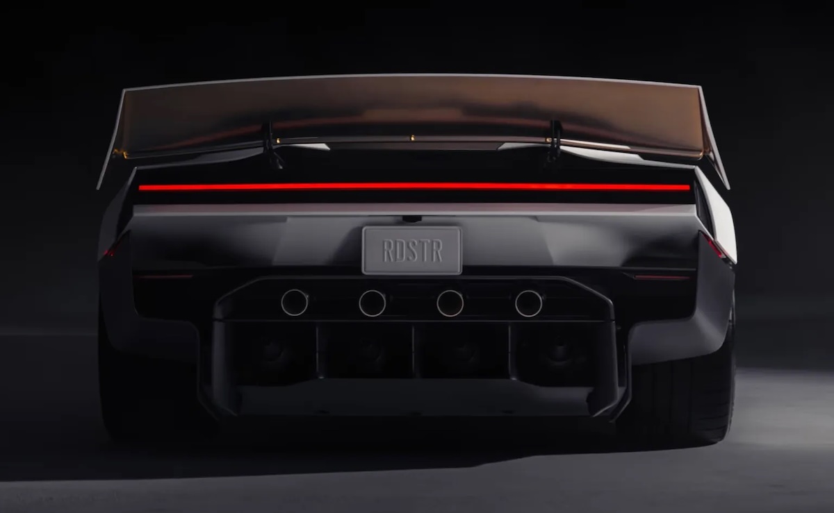 Tesla представила Roadster в трёх версиях с ракетными двигателями