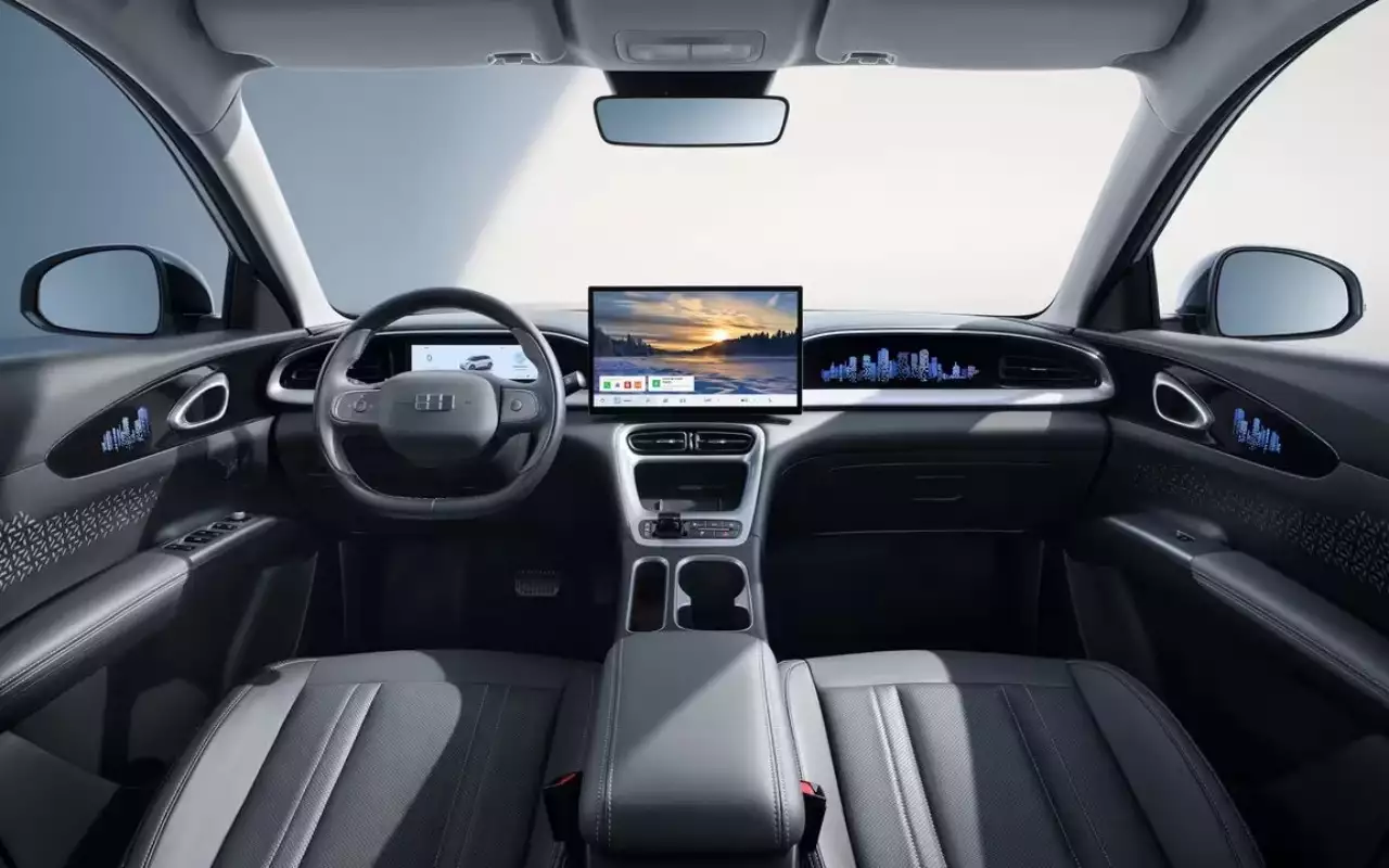 Geely EX2 готовится к официальному старту продаж в России