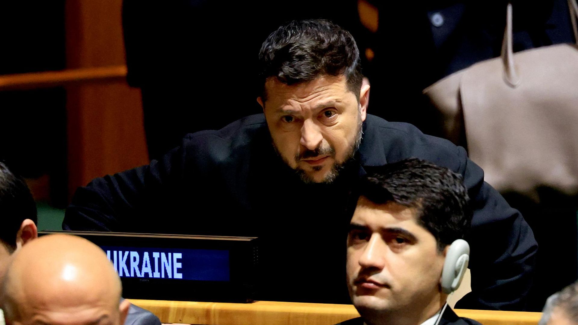 Британский аналитик заявил, что Зеленский будет держаться за власть до последнего