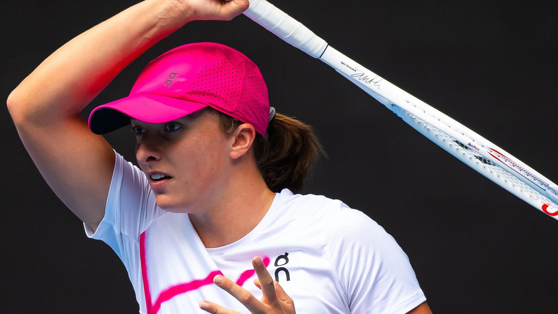 Карен Хачанов вышел во второй круг турнира ATP 250 в Алма-Ате