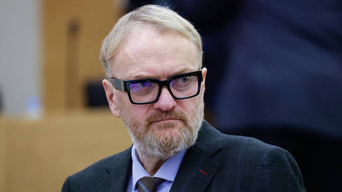 Милонов предложил отправить Егора Крида на экскурсию в Хатынь из-за образа в клипе