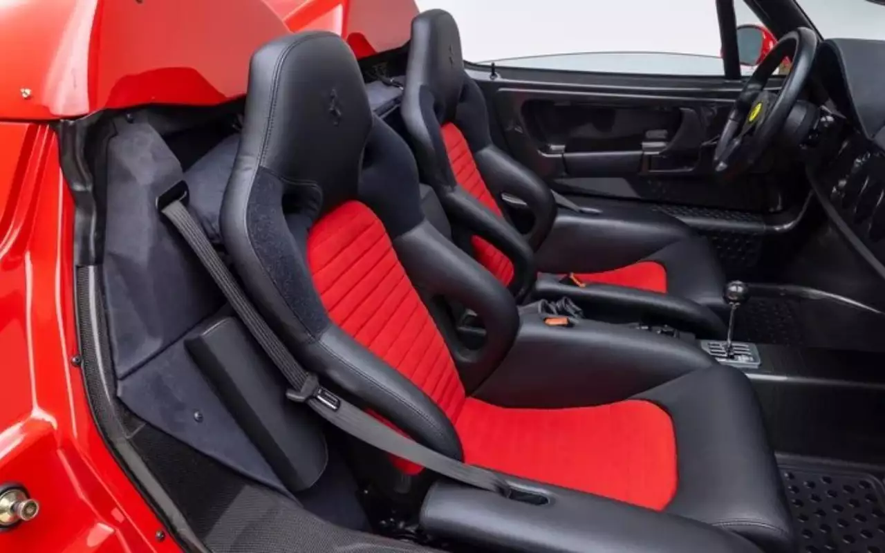 Ferrari F50 с пробегом 171 км выставят на торги более чем за $20 млн