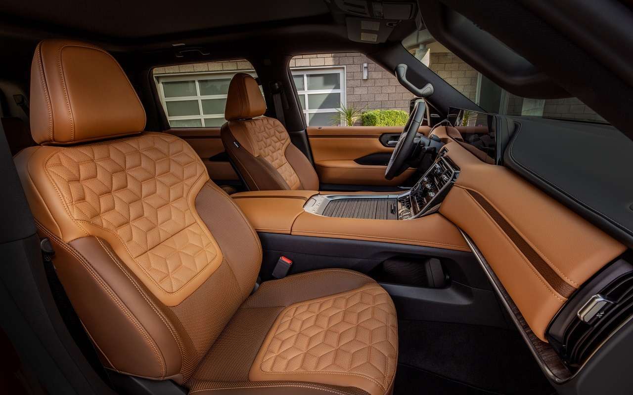 Nissan Armada 2026 появился в продаже в Москве по цене до 18 млн рублей