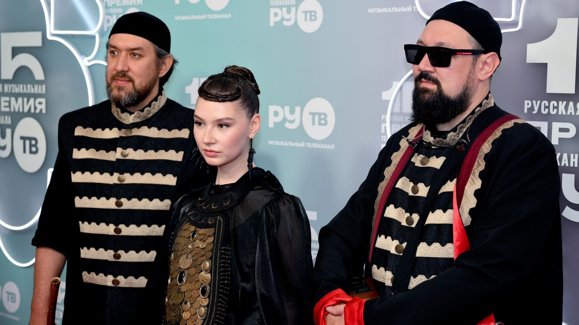 Группа AY YOLA попала в первый раунд голосования премии «Грэмми»