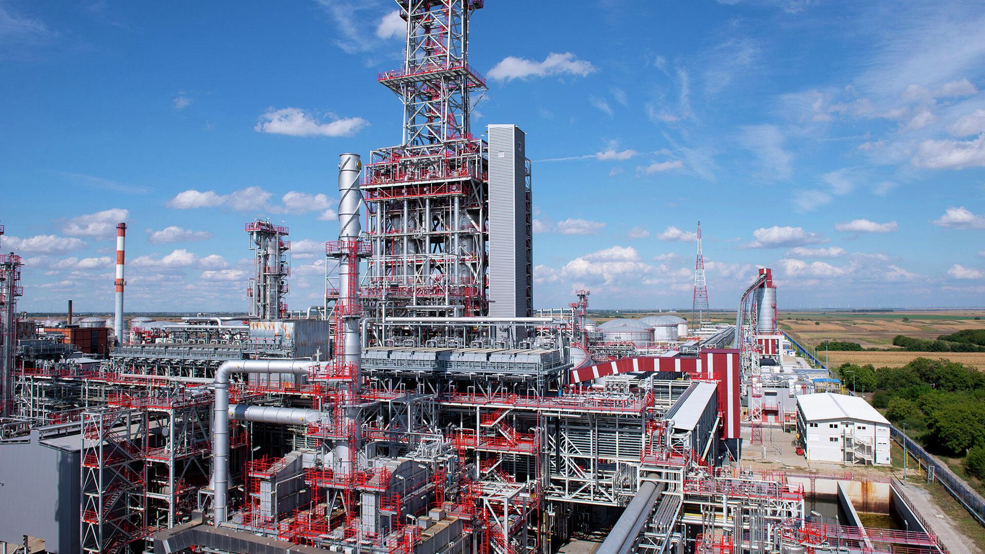 MOL подписала соглашение о покупке контрольного пакета акций NIS