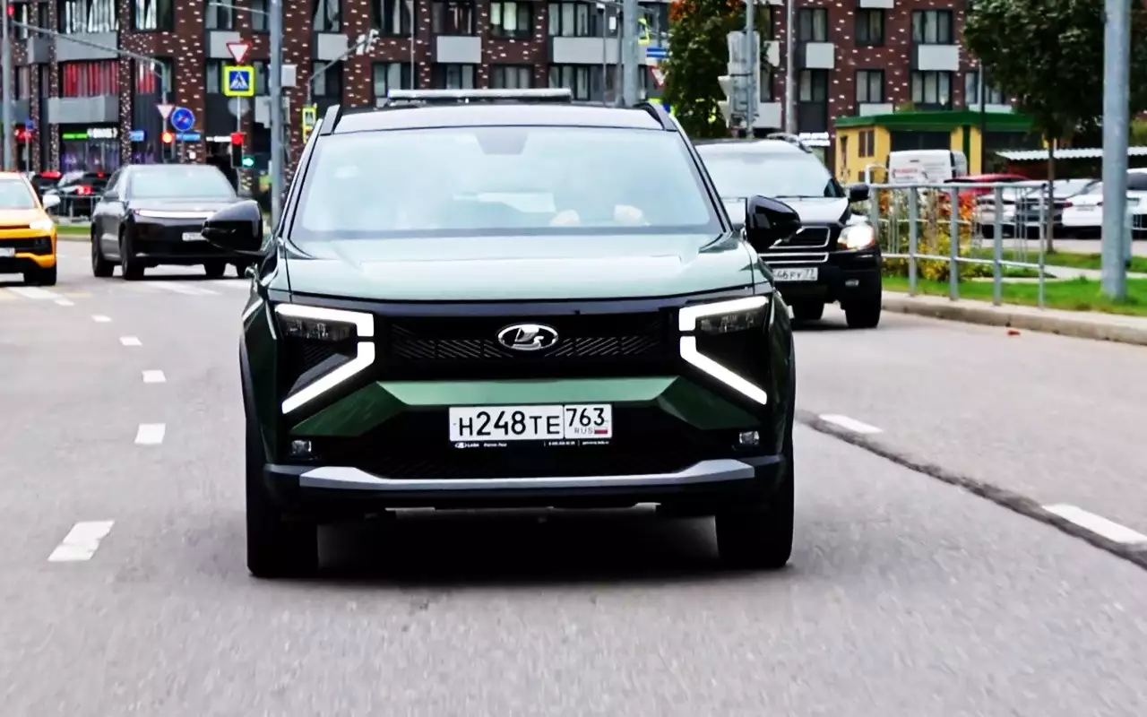 Главный редактор «За рулем» раскрыл цену базовой версии Lada Azimut
