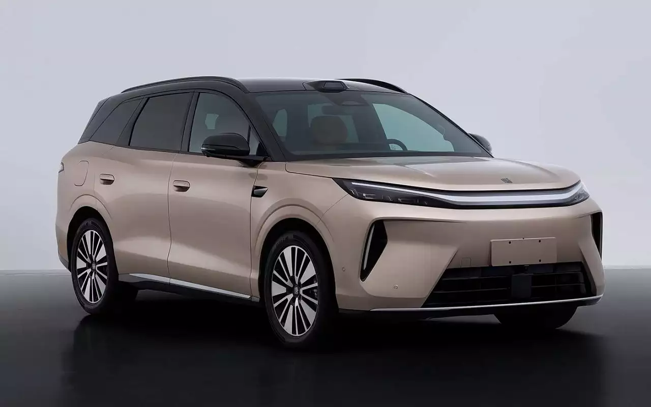 BYD показала модульный интерфейс Giant Screen UI для нового Tang
