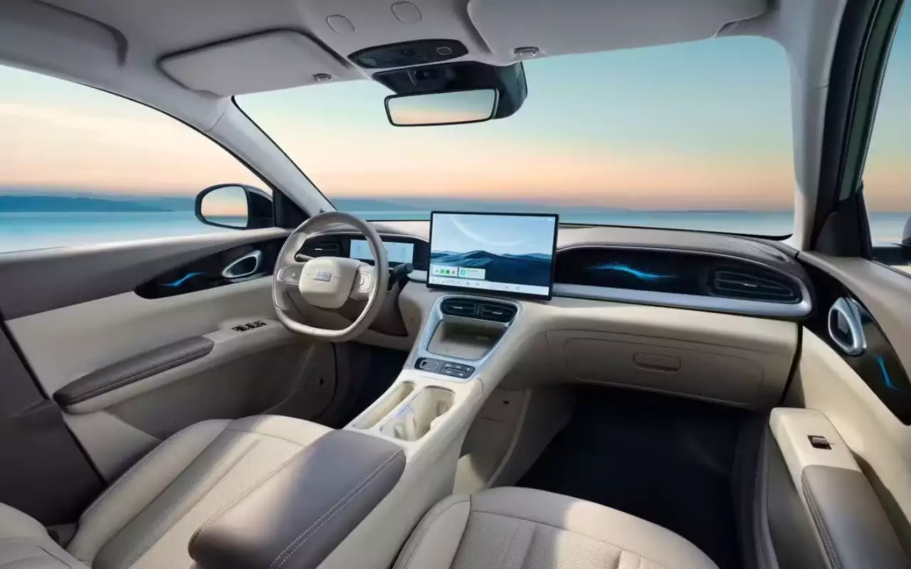 Geely EX2 готовится к официальному старту продаж в России