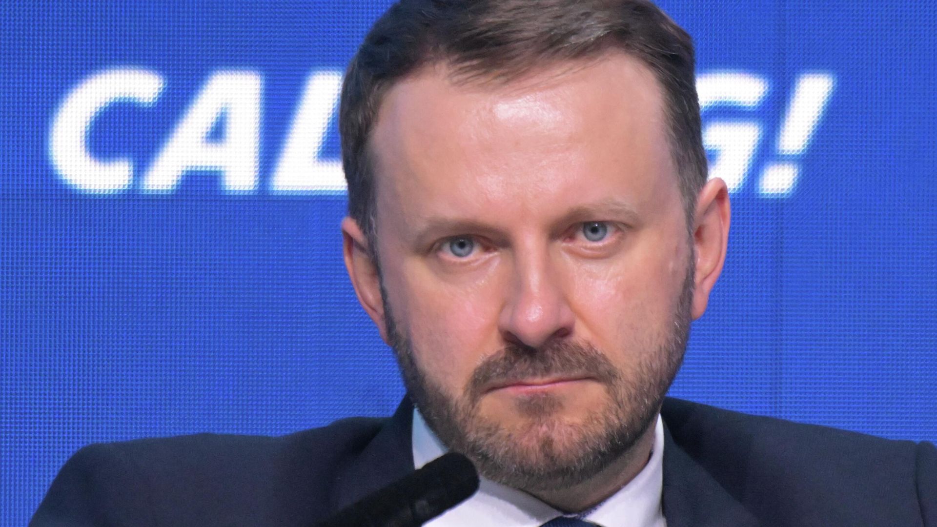 Лэрри Финк предупредил о риске рецессии в США при моратории на дата-центры