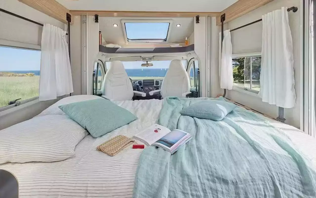 Mooveo представила автодом TEI-70 DH на базе Fiat Ducato