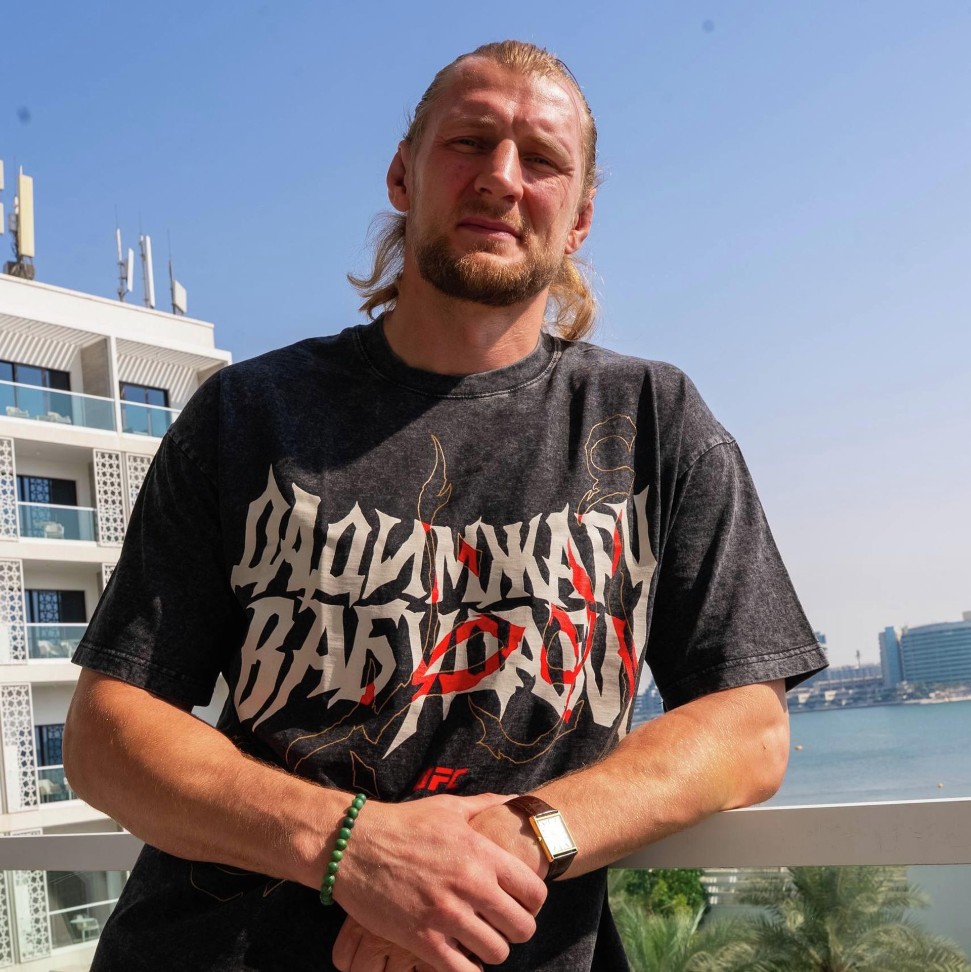 Александр Волков победил Ризвана Куниева на турнире UFC 333