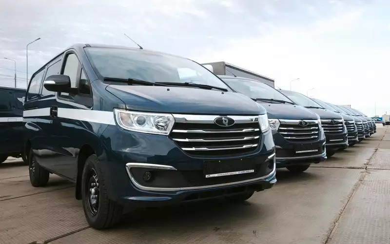 Спецсвязь России получила 150 автомобилей Sollers SF1