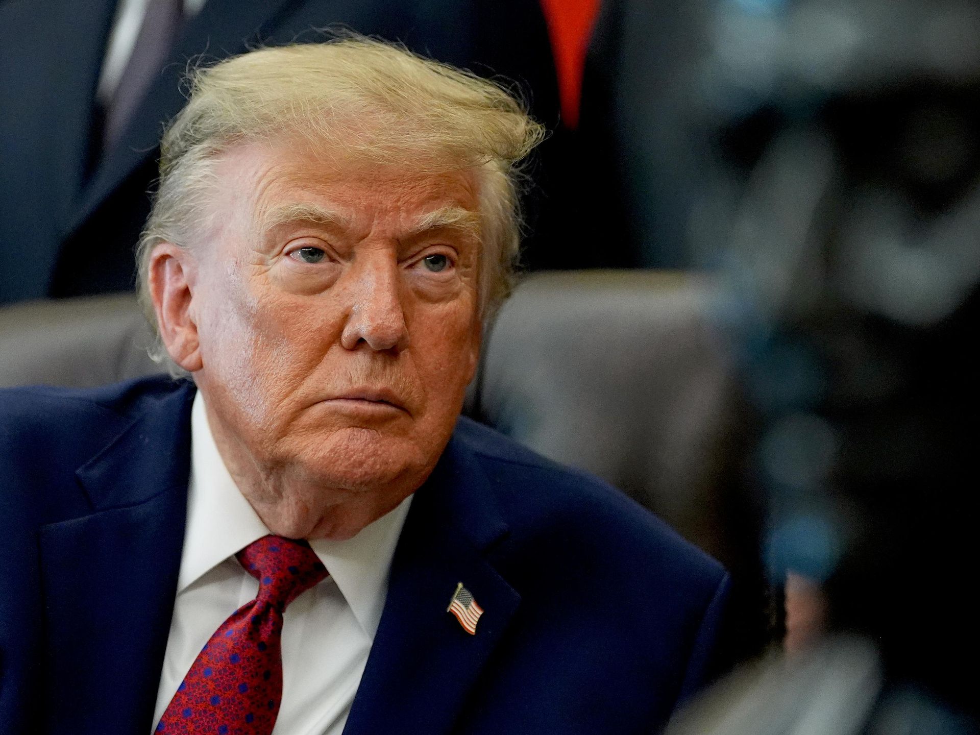 Трамп отказался применять часть санкций из нового закона против России