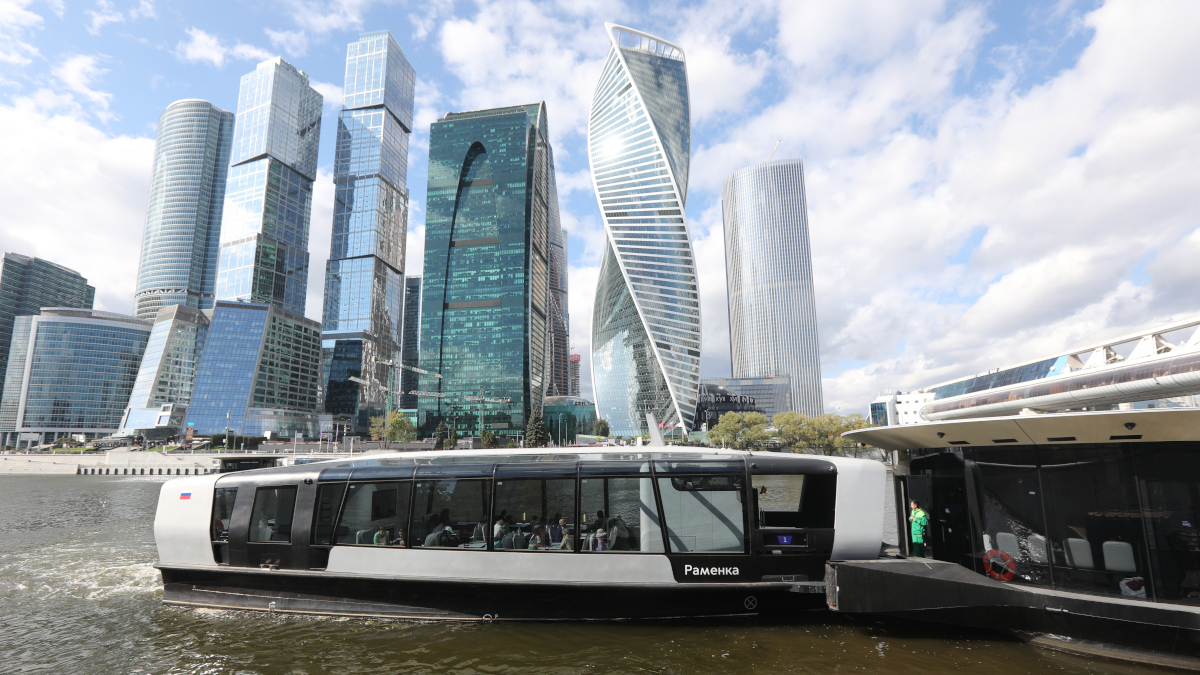 Москва планирует полностью перевести речной флот на электротягу к 2035 году