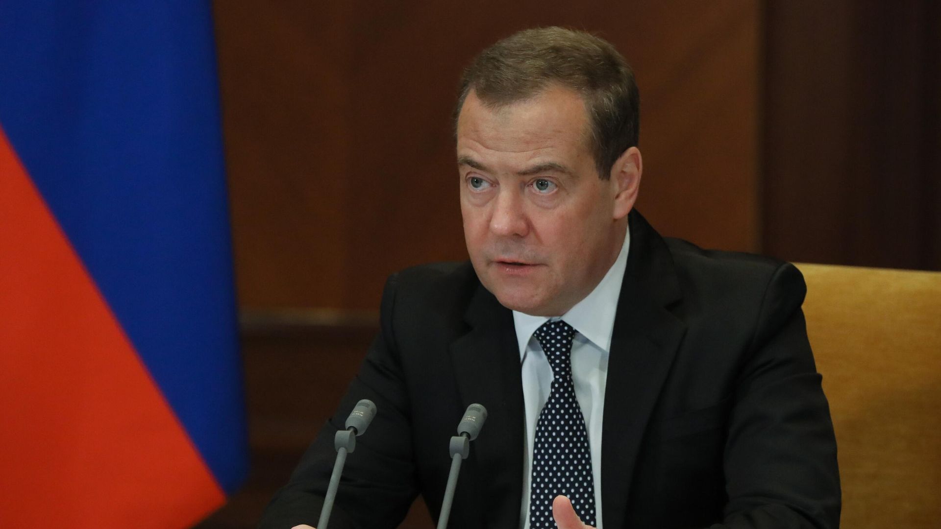 Медведев заявил об эффективности реестра контролируемых лиц
