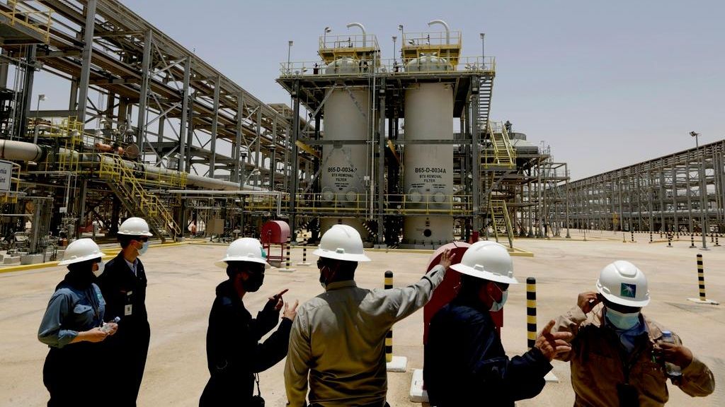 Офис руководства Saudi Aramco повреждён при ударе по зданию компании в Дахране