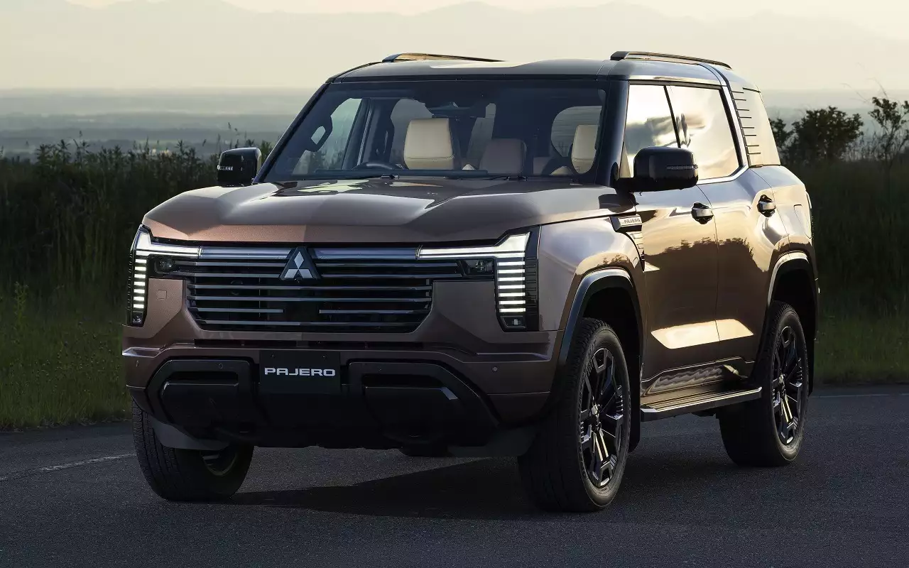 Новый Mitsubishi Pajero подготовили к старту продаж в Японии