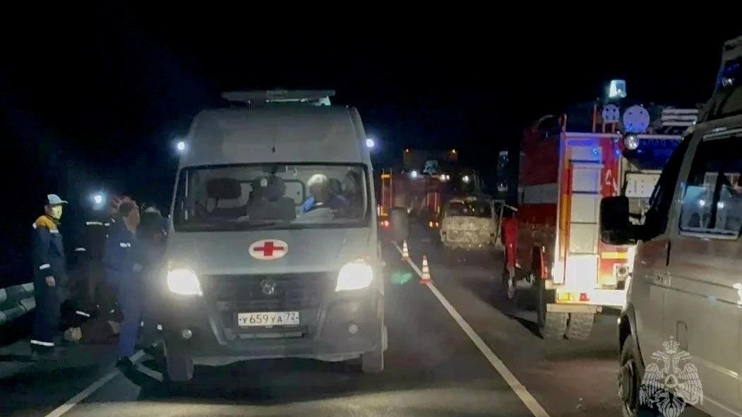 В Тюменской области возбудили дело после ДТП с семью погибшими